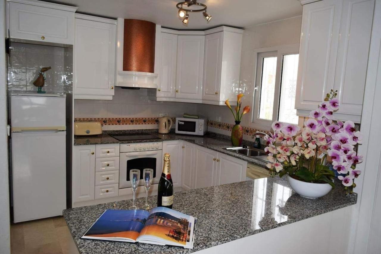 Fabulous 2 Bed 2 Bath Apartment ! Villamartin  Luaran gambar