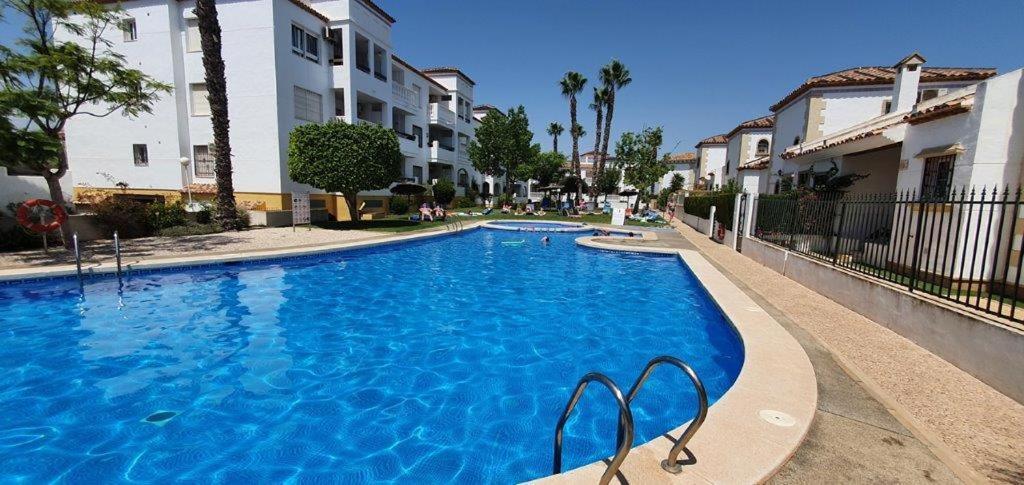 Fabulous 2 Bed 2 Bath Apartment ! Villamartin  Luaran gambar